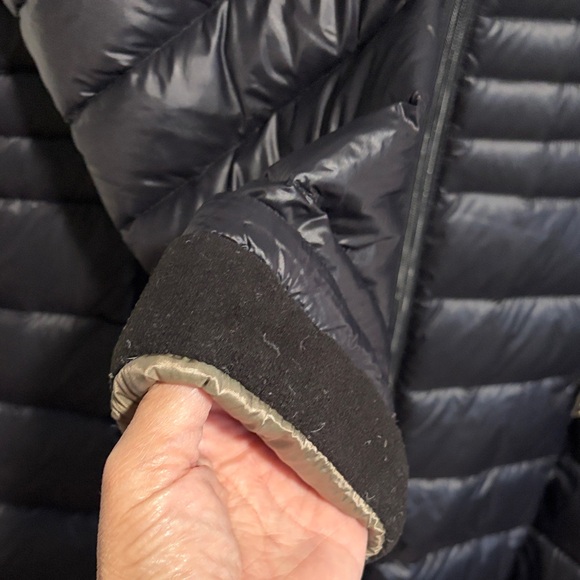 Andrew Marc Women's Black Puffer Coat - Picture 4 of 9